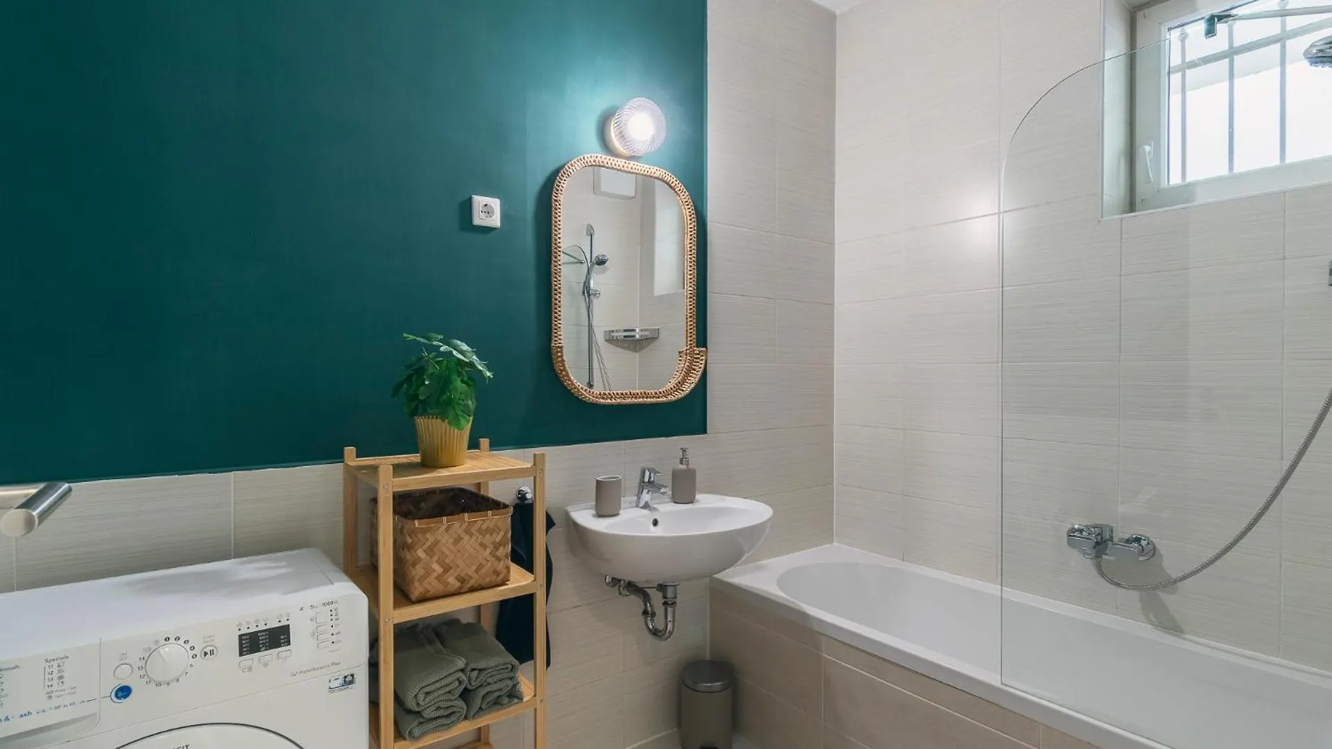 Charmcity Apartment With Air-Condition Budapest Hungary