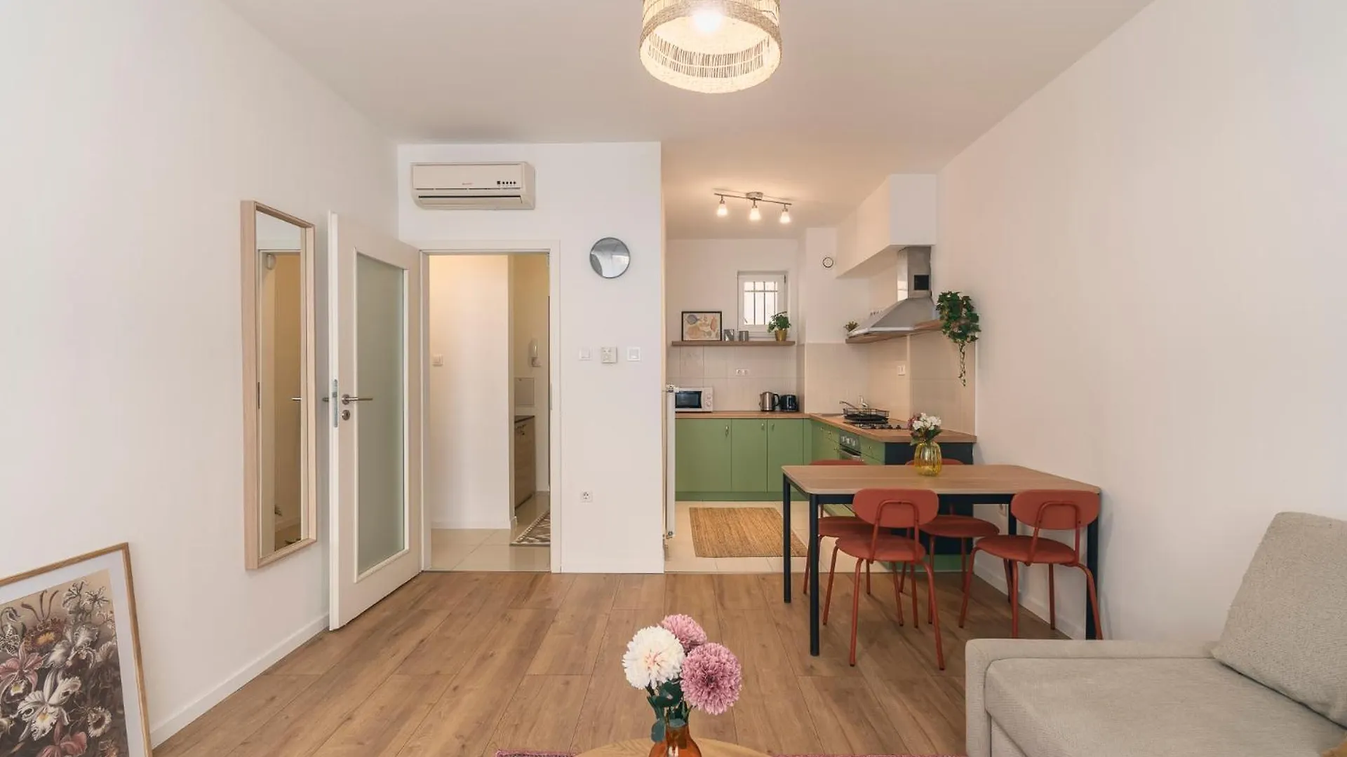 Charmcity Apartment With Air-Condition Budapest