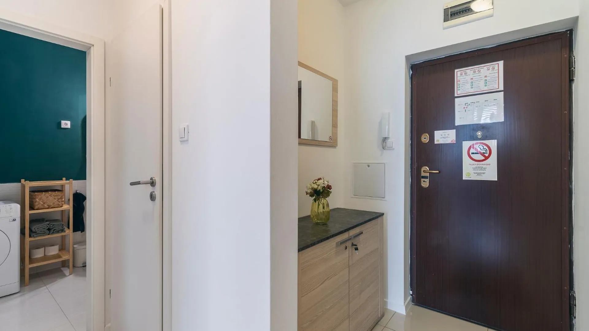 Charmcity Apartment With Air-Condition Budapest