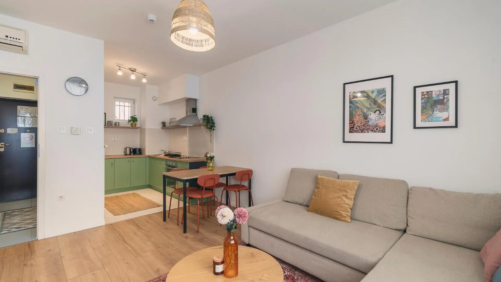 Charmcity Apartment With Air-Condition Budapest